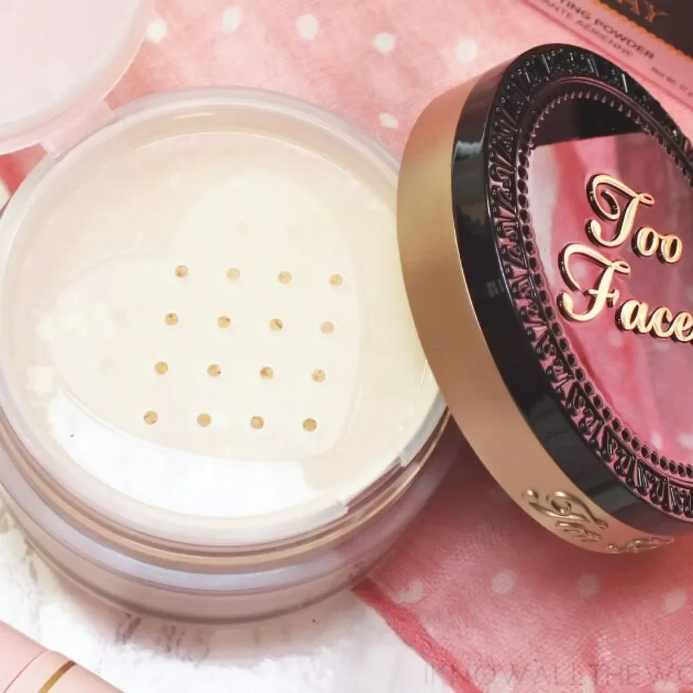 Too Faced Born This Way Ethereal Finishing Powder